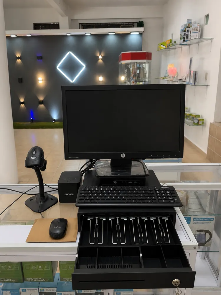 Equipo instalado en una tienda de iluminación